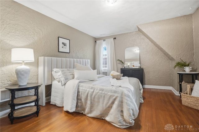 317 E Dixon Avenue, Oakwood, OH 45419