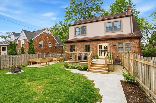 317 E Dixon Avenue, Oakwood, OH 45419