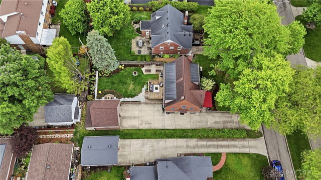 317 E Dixon Avenue, Oakwood, OH 45419