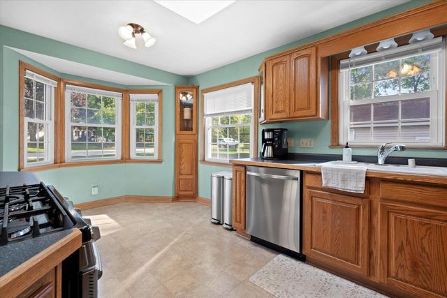 13939 W Ferguson ROAD, New Berlin, WI 53151