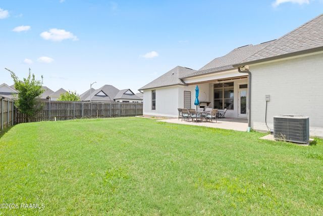 100 Olivewood Drive, Lafayette, LA 70508
