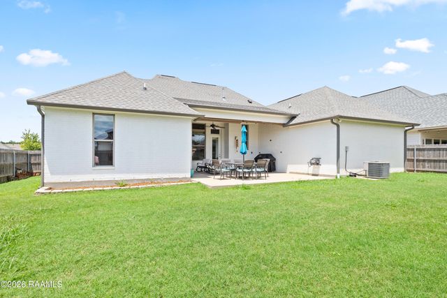 100 Olivewood Drive, Lafayette, LA 70508