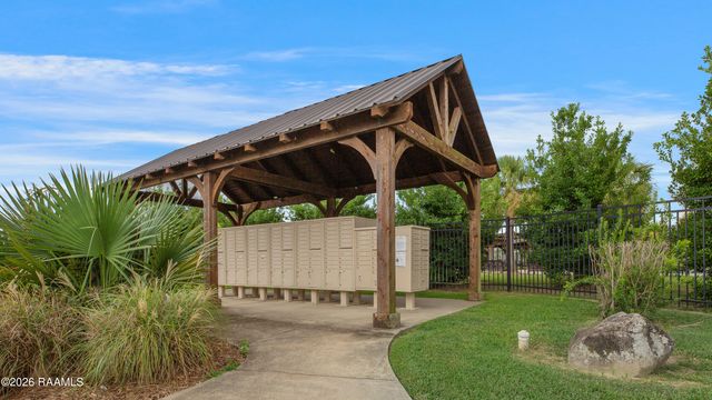 100 Olivewood Drive, Lafayette, LA 70508