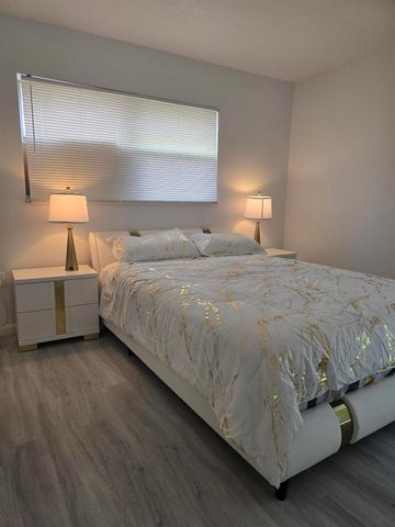 2800 W Sunrise Lakes Drive W 312, Sunrise, FL 33322