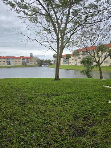 2800 W Sunrise Lakes Drive W 312, Sunrise, FL 33322