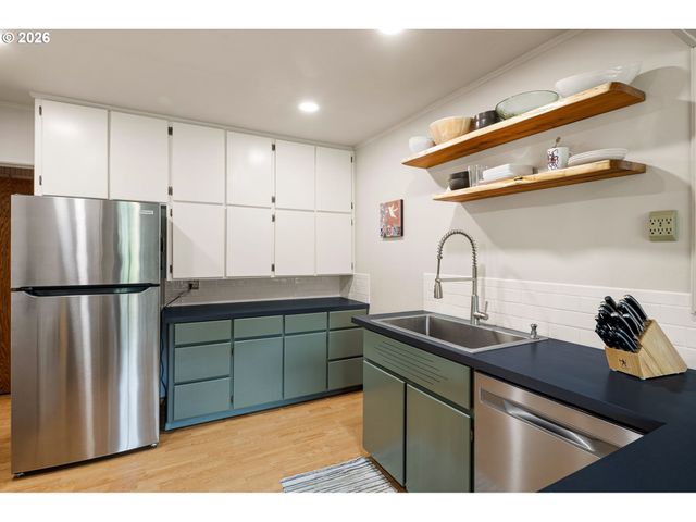 85528 DILLEY Ln, Eugene, OR 97405