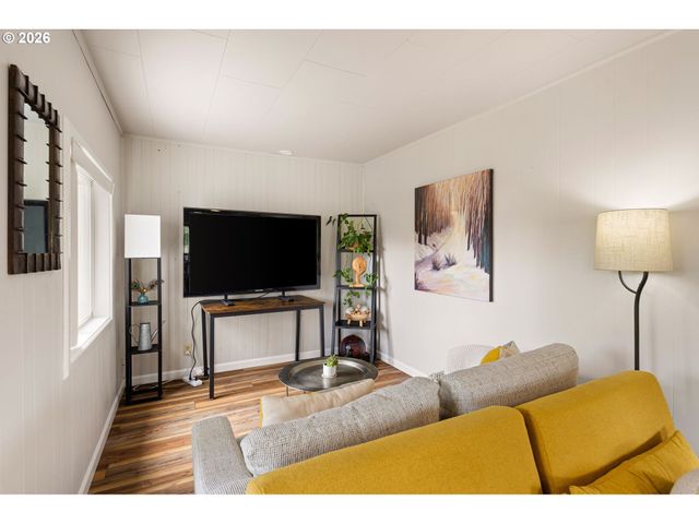 85528 DILLEY Ln, Eugene, OR 97405