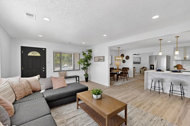 1820 Lester Drive NE Drive NE, Albuquerque, NM 87112