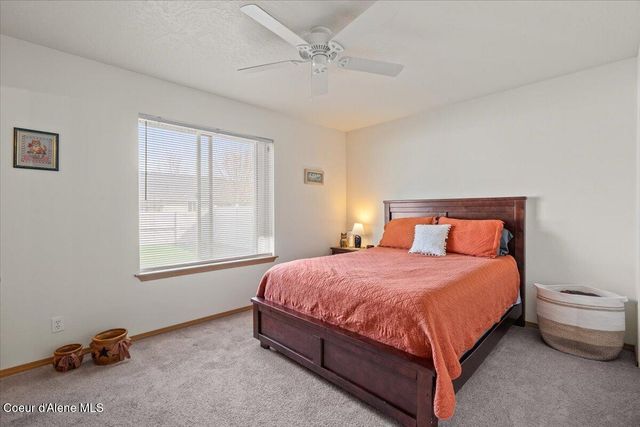 4937 W Palmwood LN, Post Falls, ID 83854