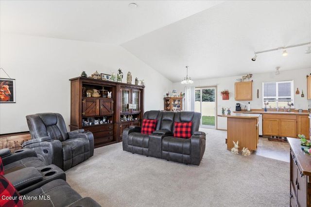 4937 W Palmwood LN, Post Falls, ID 83854