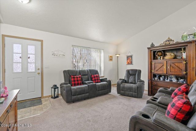 4937 W Palmwood LN, Post Falls, ID 83854