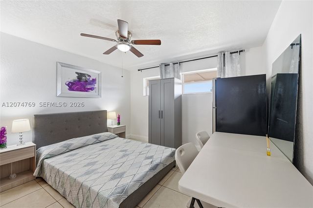 8641 NW 25th Ct, Sunrise, FL 33322