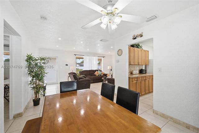 8641 NW 25th Ct, Sunrise, FL 33322