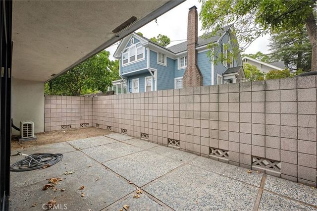 361 W 6th Street, Claremont, CA 91711