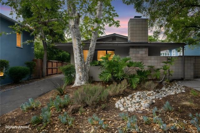361 W 6th Street, Claremont, CA 91711
