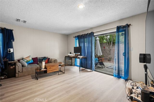 361 W 6th Street, Claremont, CA 91711