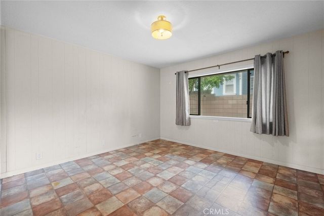 361 W 6th Street, Claremont, CA 91711