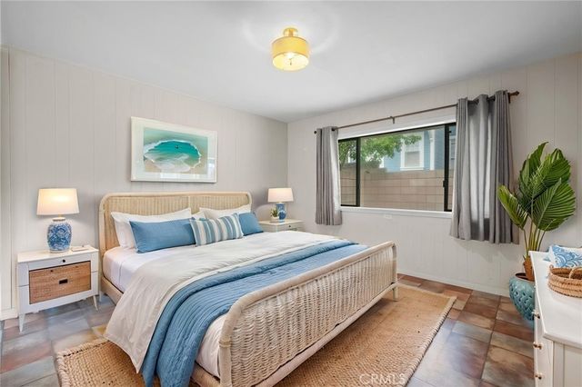 361 W 6th Street, Claremont, CA 91711