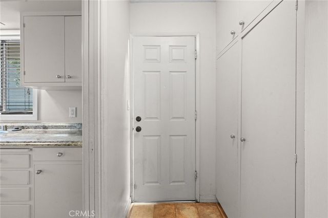 361 W 6th Street, Claremont, CA 91711