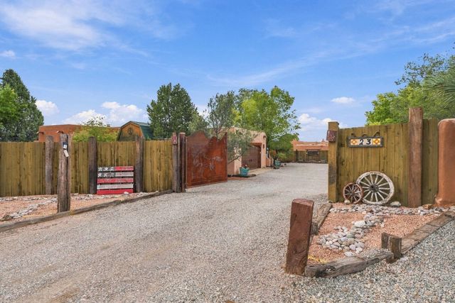23 Sagebrush Circle, Corrales, NM 87048