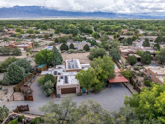 23 Sagebrush Circle, Corrales, NM 87048
