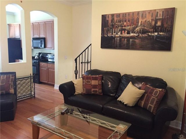 2902 HANSEN MANOR LANE, Tampa, FL 33611
