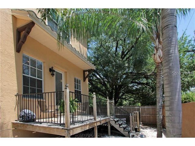2902 HANSEN MANOR LANE, Tampa, FL 33611