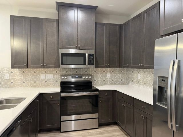 1062 Mountain View Dr, Thompsons Station, TN 37179