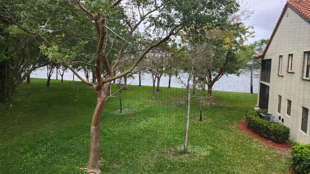 2012 Congressional Way, Deerfield Beach, FL 33442