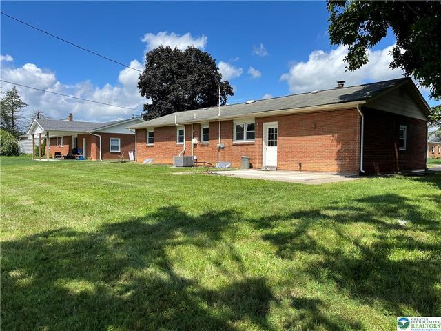 1621 Chippendale Circle, Bethlehem City, PA 18017