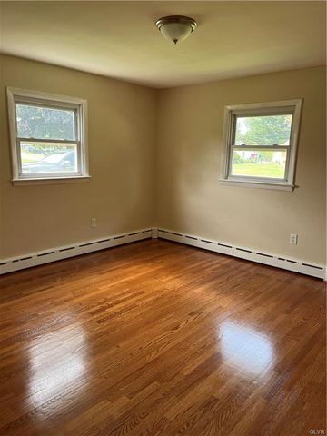 1621 Chippendale Circle, Bethlehem City, PA 18017