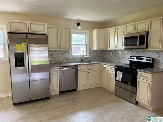 1621 Chippendale Circle, Bethlehem City, PA 18017