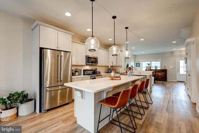 1309 PEDIGREE ST, Frederick, MD 21702