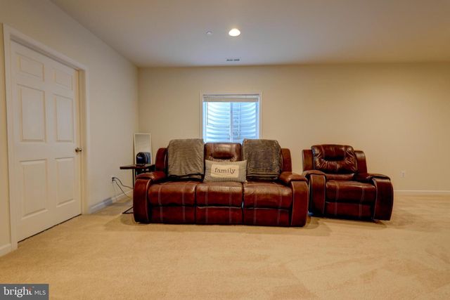 1309 PEDIGREE ST, Frederick, MD 21702