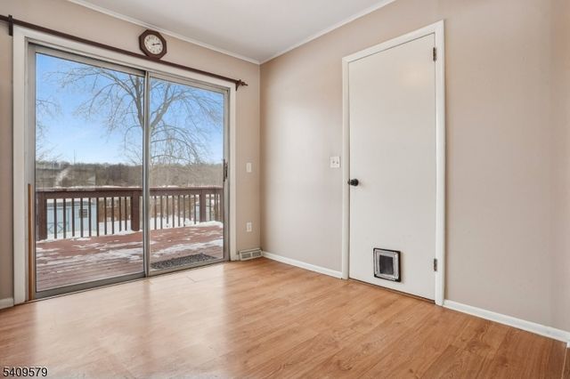 7 Maple Ave, Sussex Boro, NJ 07461