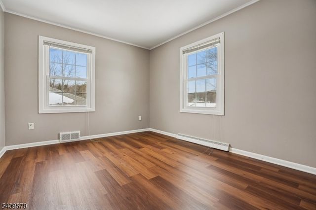 7 Maple Ave, Sussex Boro, NJ 07461