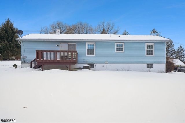 7 Maple Ave, Sussex Boro, NJ 07461