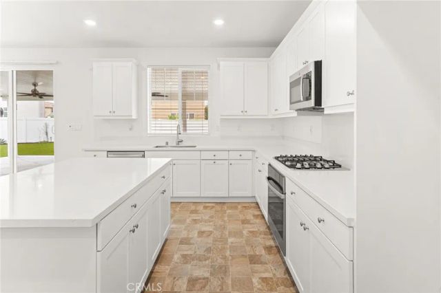 1681 Gold Medal, Redlands, CA 92374