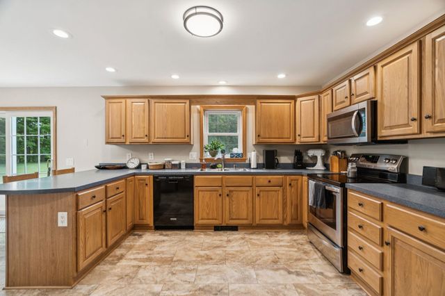 1407 US Route 5, Weathersfield, VT 05156