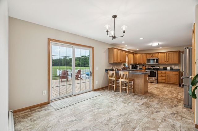 1407 US Route 5, Weathersfield, VT 05156