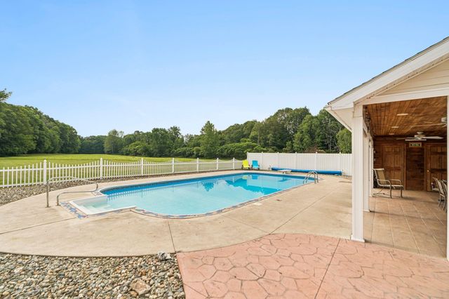 1407 US Route 5, Weathersfield, VT 05156
