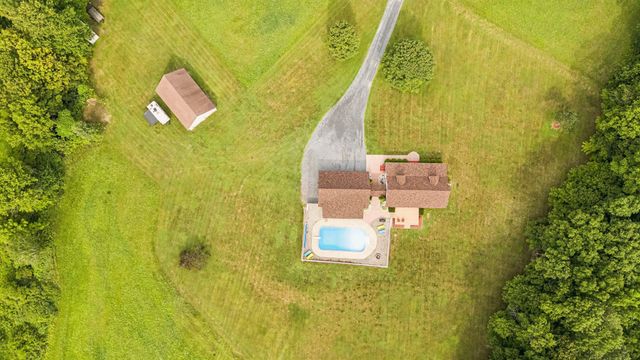 1407 US Route 5, Weathersfield, VT 05156