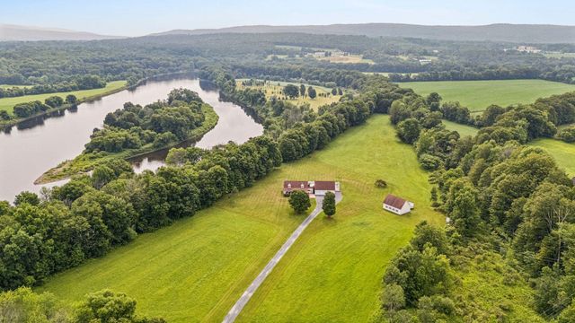 1407 US Route 5, Weathersfield, VT 05156