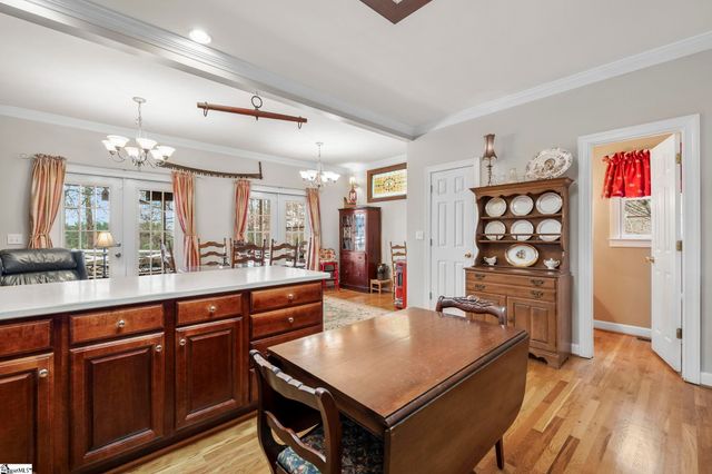 390 Blakely Avenue, Piedmont, SC 29673