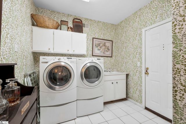 390 Blakely Avenue, Piedmont, SC 29673