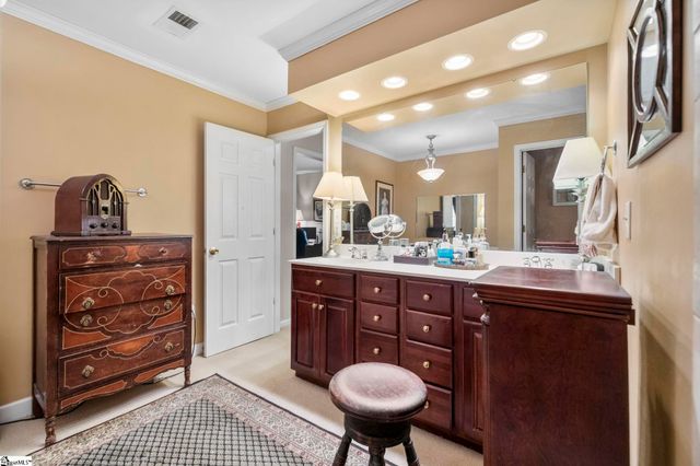 390 Blakely Avenue, Piedmont, SC 29673