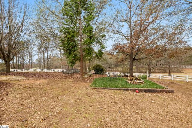 390 Blakely Avenue, Piedmont, SC 29673