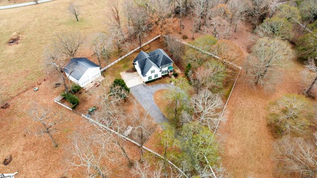 390 Blakely Avenue, Piedmont, SC 29673