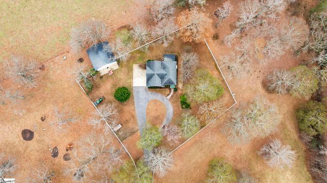 390 Blakely Avenue, Piedmont, SC 29673