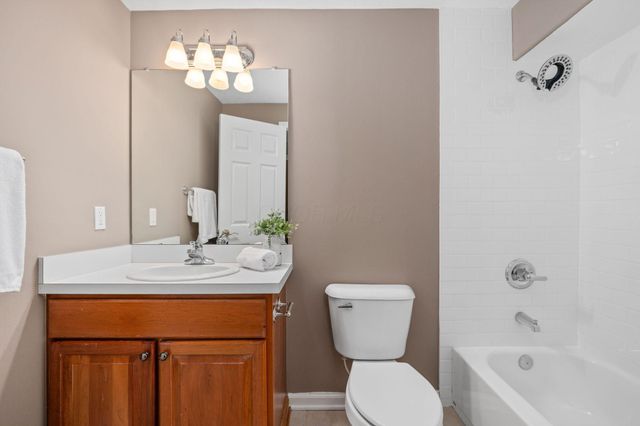 6961 Whitetail Lane, Westerville, OH 43082
